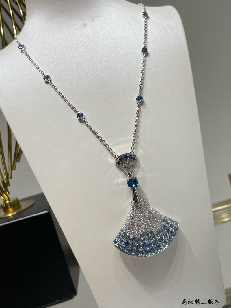 Bv1g*ai necklaces